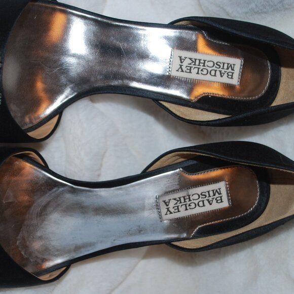 Beautiful Badgley Mischka Salsa Black Satin Embellished pump size 9 - Picture 5 of 11